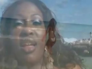 Big Booty Black stunner Aryana Starr Fucks on South Beach