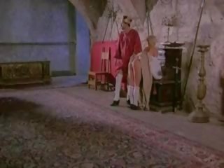Червеношийка качулка 1995 directed от joe damato, секс ев